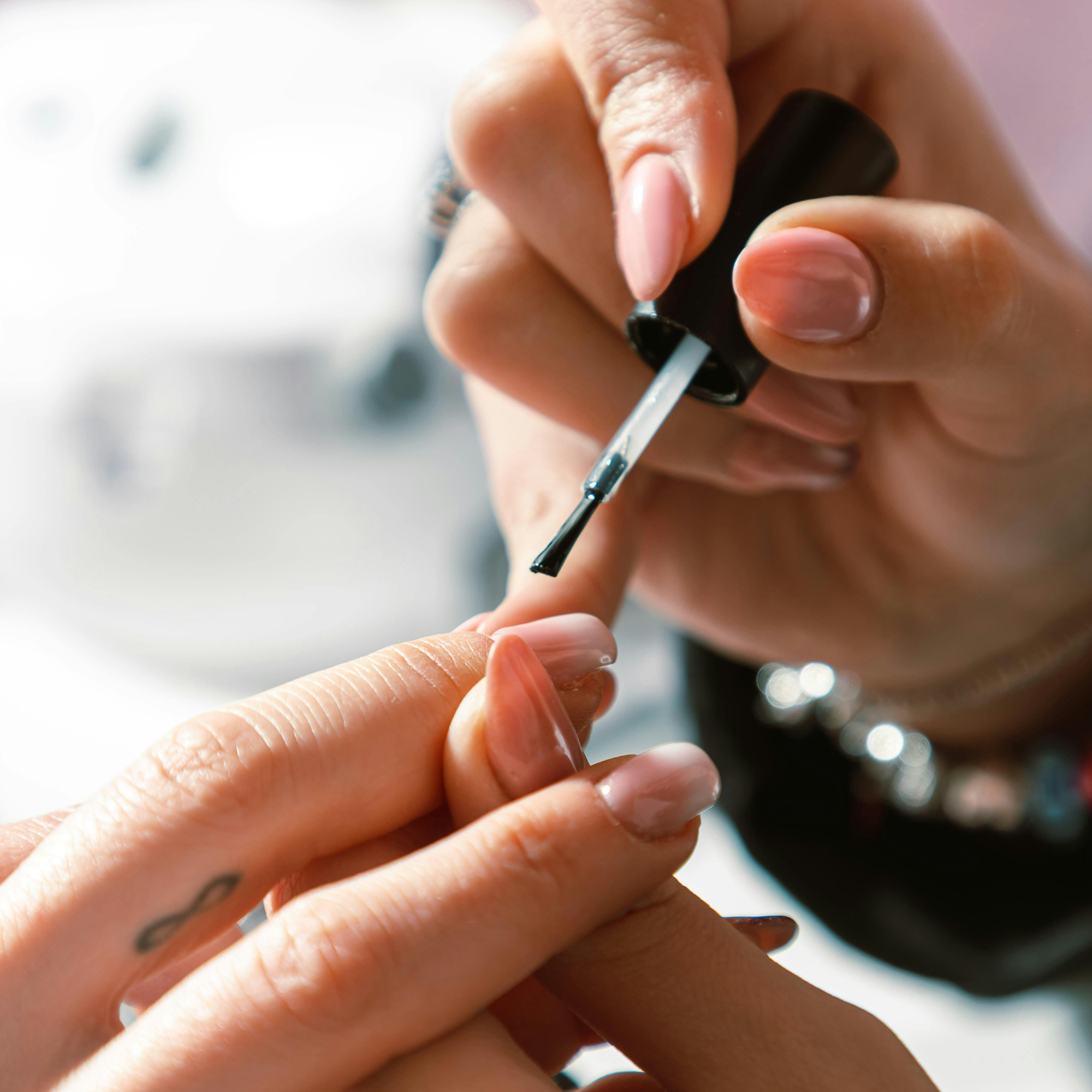 Маникюр с гел лак (без сваляне)