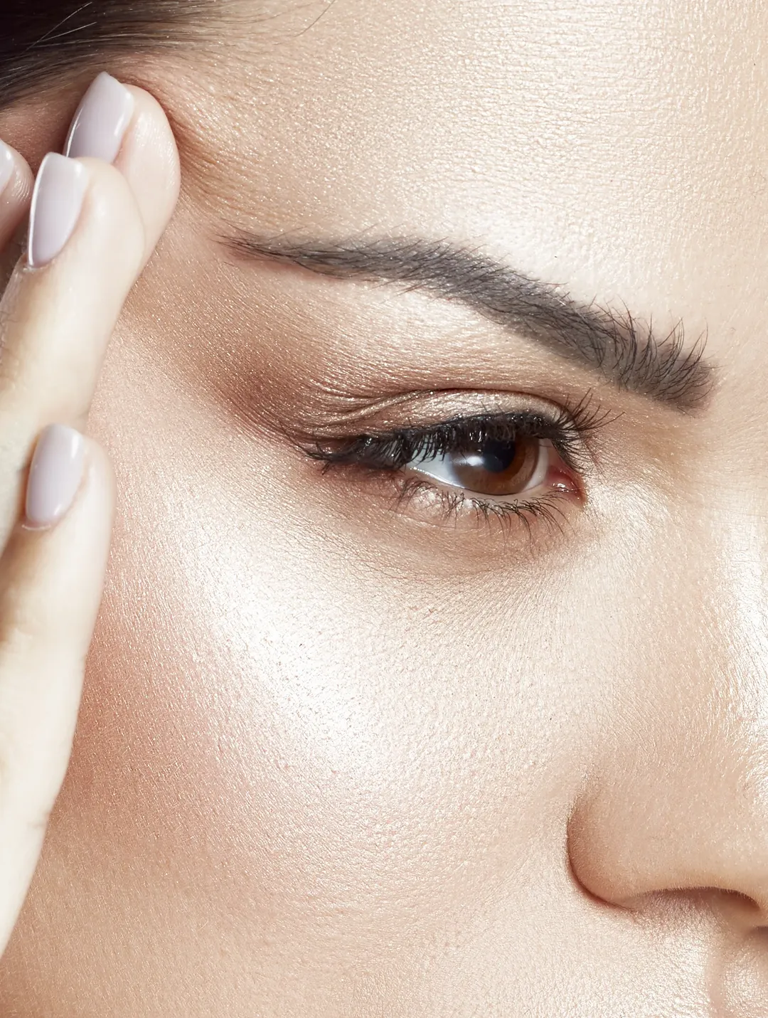Оперативно повдигане на вежди / Brow lift